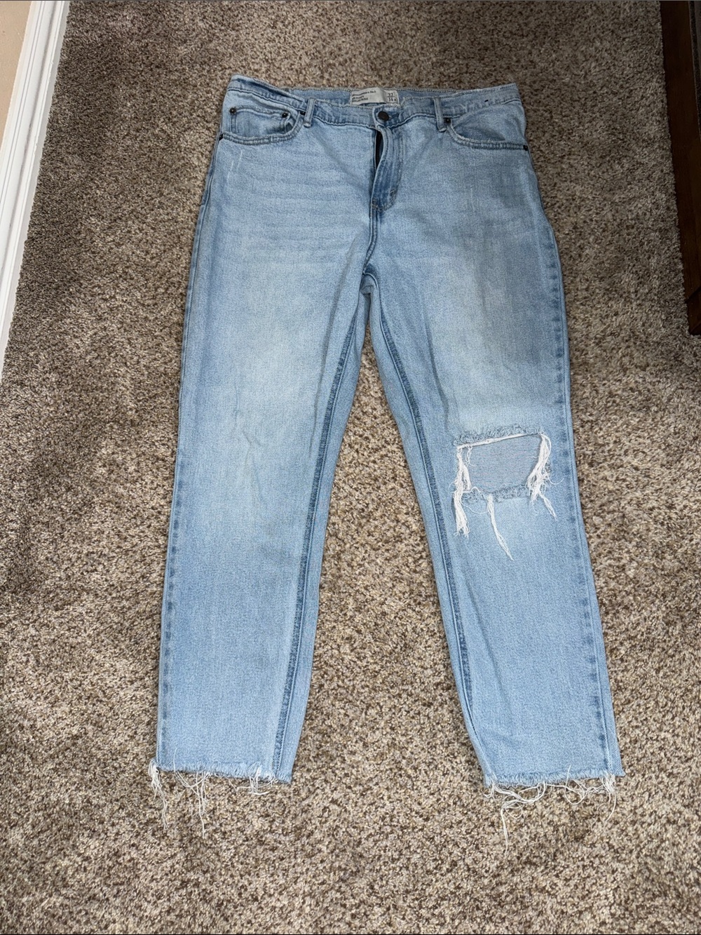 Abercrombie & Fitch Light wash Distressed Skinny High Rise